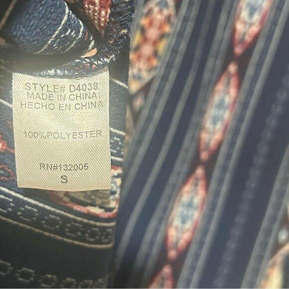 Entro Navy Blue Southwestern Pattern Shirtdress with rolled up sleeves - Picture 4 of 16